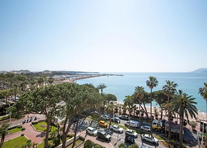 Apartmán Buckingham & Lloyds -