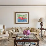 Buckingham & Lloyds - Apartament *