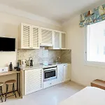 Buckingham & Lloyds - Apartament Cannes